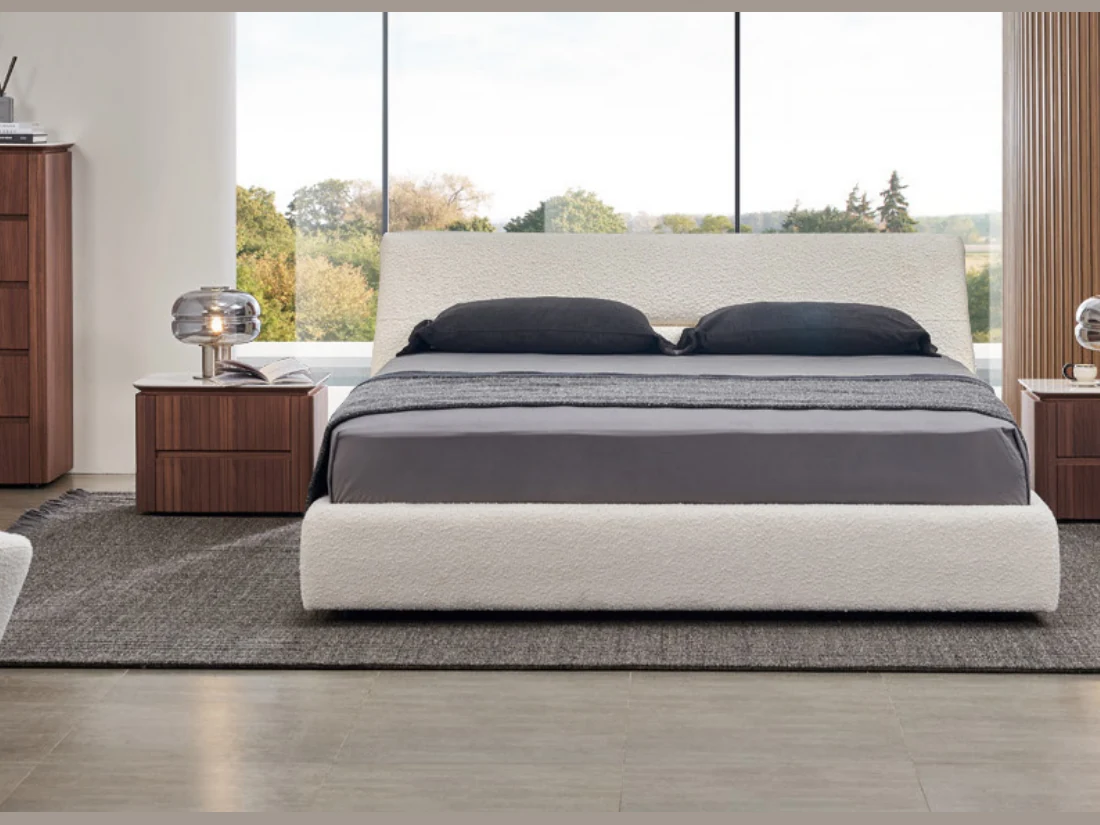 GC2227 Bed detail thumbnail
